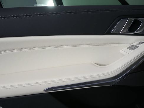 New 2027 BMW X7 xDrive40i AWD/4WD image 13