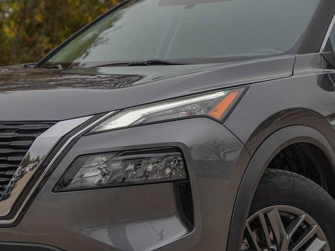 Used 2021 Nissan Rogue S image 3