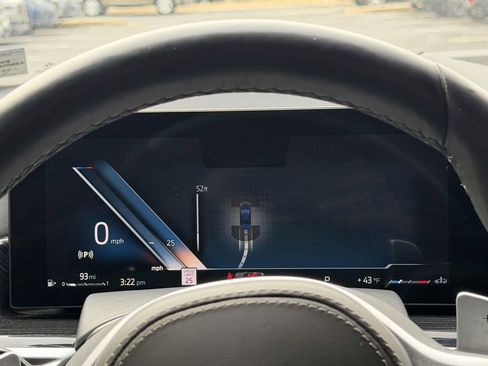 Used 2024 BMW X6 xDrive40i w/ Executive Package image 26