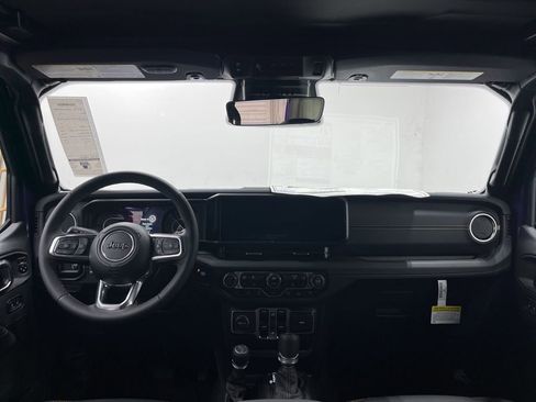 New 2026 Jeep Wrangler Unlimited Sahara AWD/4WD image 6