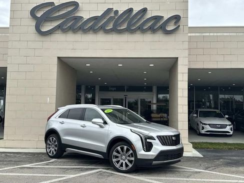 Used 2020 Cadillac XT4 Premium Luxury image 1