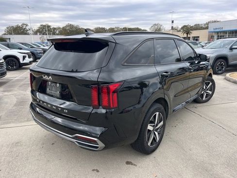 Used 2022 Kia Sorento S image 6