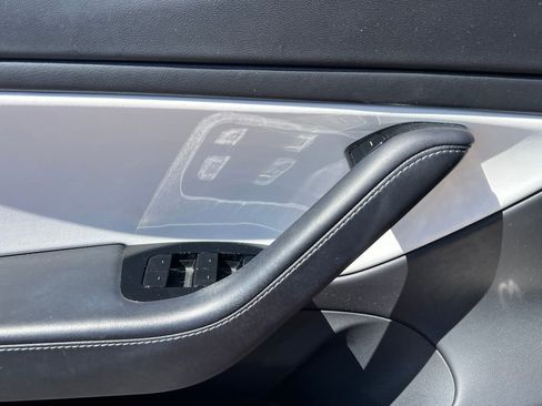 Used 2020 Tesla Model 3 Standard Range Plus RWD image 27