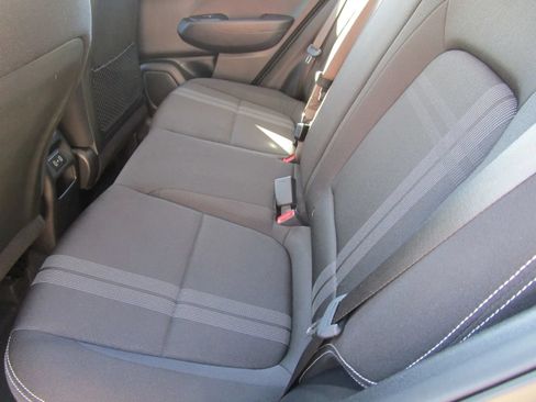 Used 2025 Hyundai Venue SEL FWD image 14
