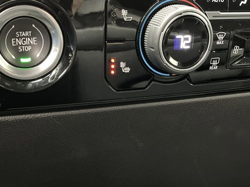 Certified 2024 Chevrolet Silverado 1500 LT image 24