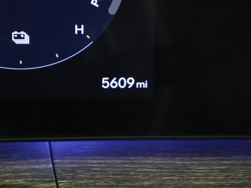 Certified 2025 Hyundai Santa Fe Limited image 46