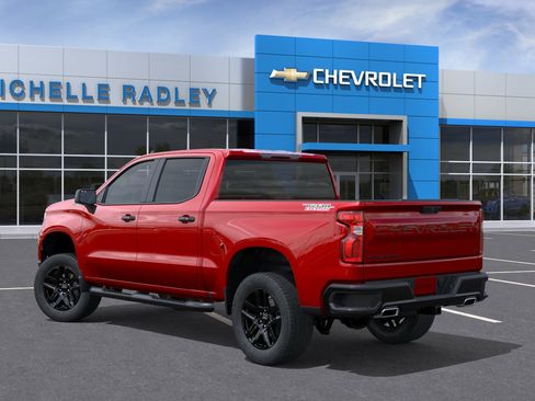 New 2026 Chevrolet Silverado 1500 LT Trail Boss w/ LPO, Dark Essentials Package AWD/4WD image 3
