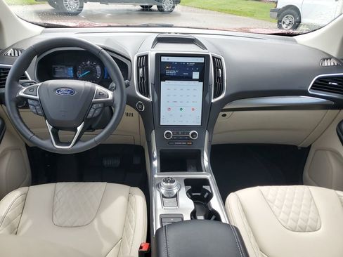 Used 2023 Ford Edge Titanium w/ Class II Trailer Tow Package AWD/4WD image 11