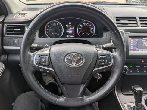 Used 2017 Toyota Camry SE FWD image 16