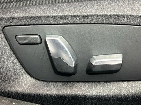 Used 2023 BMW 530i xDrive w/ M Sport Package image 12