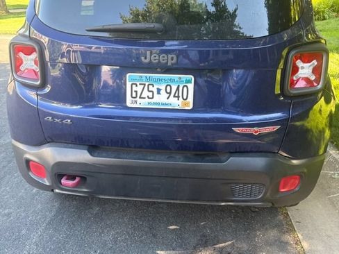 Used 2017 Jeep Renegade Trailhawk w/ Cold Weather Group II AWD/4WD image 5