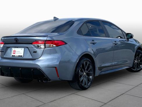 Used 2025 Toyota Corolla SE FWD image 13