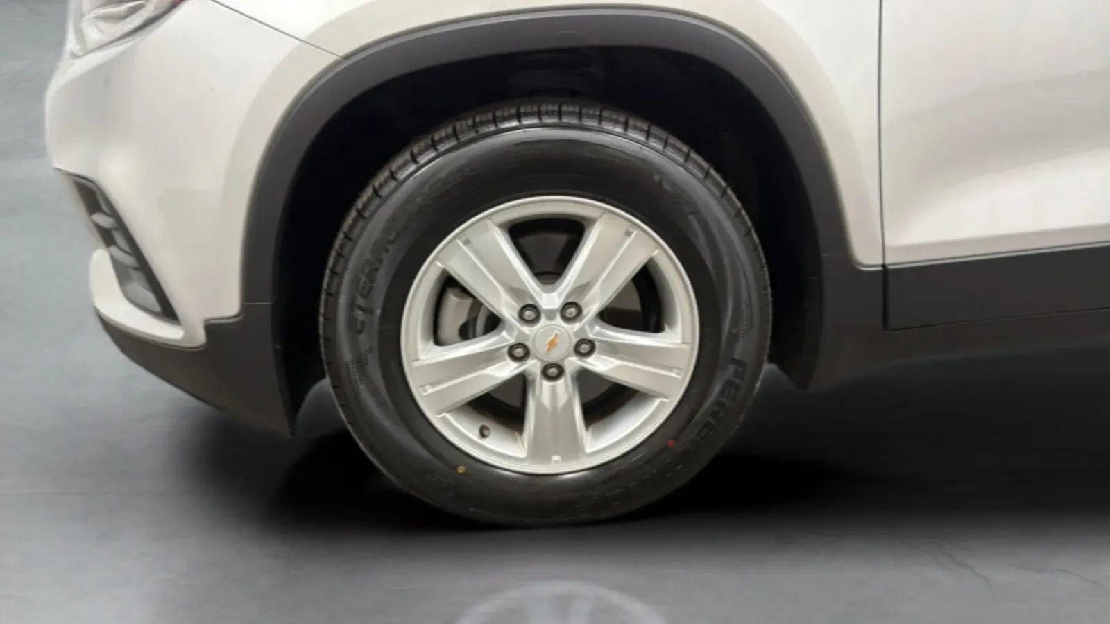 Used 2018 Chevrolet Trax LT w/ LT Convenience Package FWD image 29