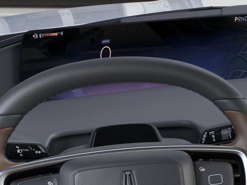 New 2026 Lincoln Navigator Reserve AWD/4WD image 13