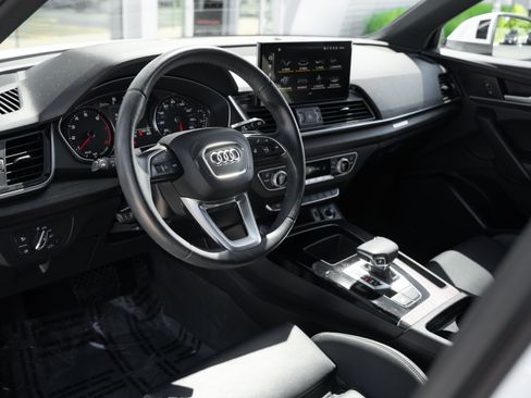 Certified 2023 Audi Q5 2.0T Premium w/ Convenience Package AWD/4WD image 10