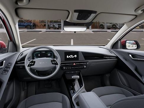 Used 2026 Kia Niro LX FWD image 15