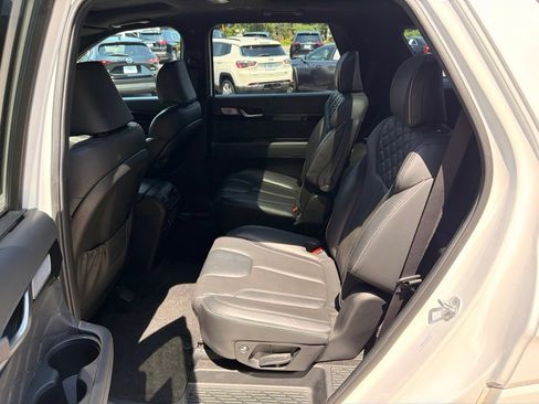 Used 2022 Hyundai Palisade Calligraphy w/ Cargo Package AWD/4WD image 13