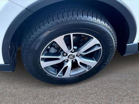 Certified 2018 Toyota RAV4 XLE image 30