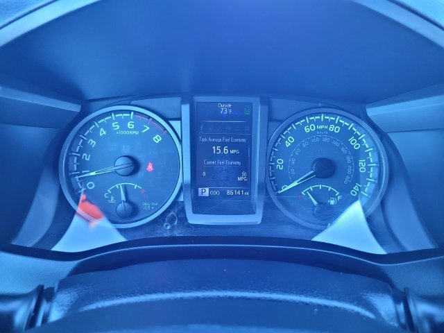 Used 2018 Toyota Tacoma TRD Sport RWD image 21