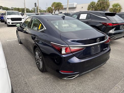 Used 2020 Lexus ES 350 w/ Premium Package FWD image 3