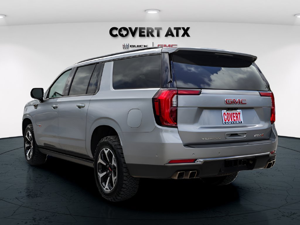 Used 2025 GMC Yukon XL AT4 w/ AT4 Premium Plus Package AWD/4WD image 3
