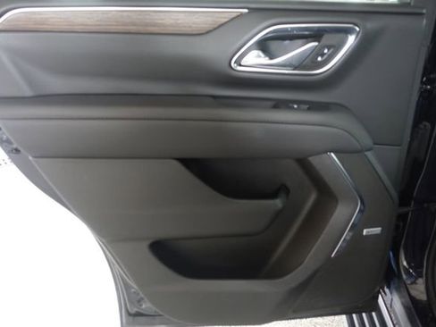 Used 2024 Chevrolet Tahoe High Country w/ Advanced Technology Package AWD/4WD image 21