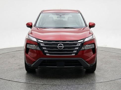 Used 2025 Nissan Rogue SV AWD/4WD image 2