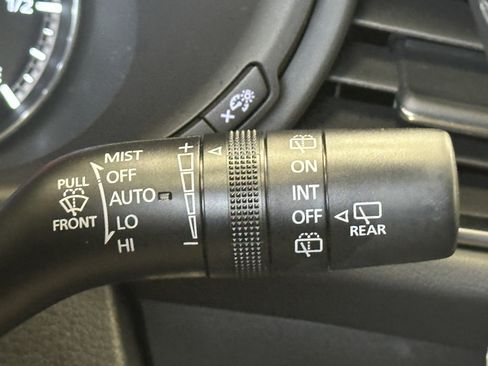 Used 2023 MAZDA CX-30 AWD 2.5 S w/ Premium Package image 27