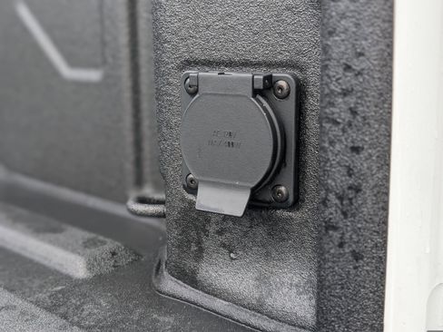 Used 2025 Chevrolet Silverado 2500 LT w/ All Star Edition image 37