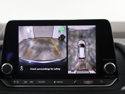 Used 2023 Nissan Rogue SL FWD image 47