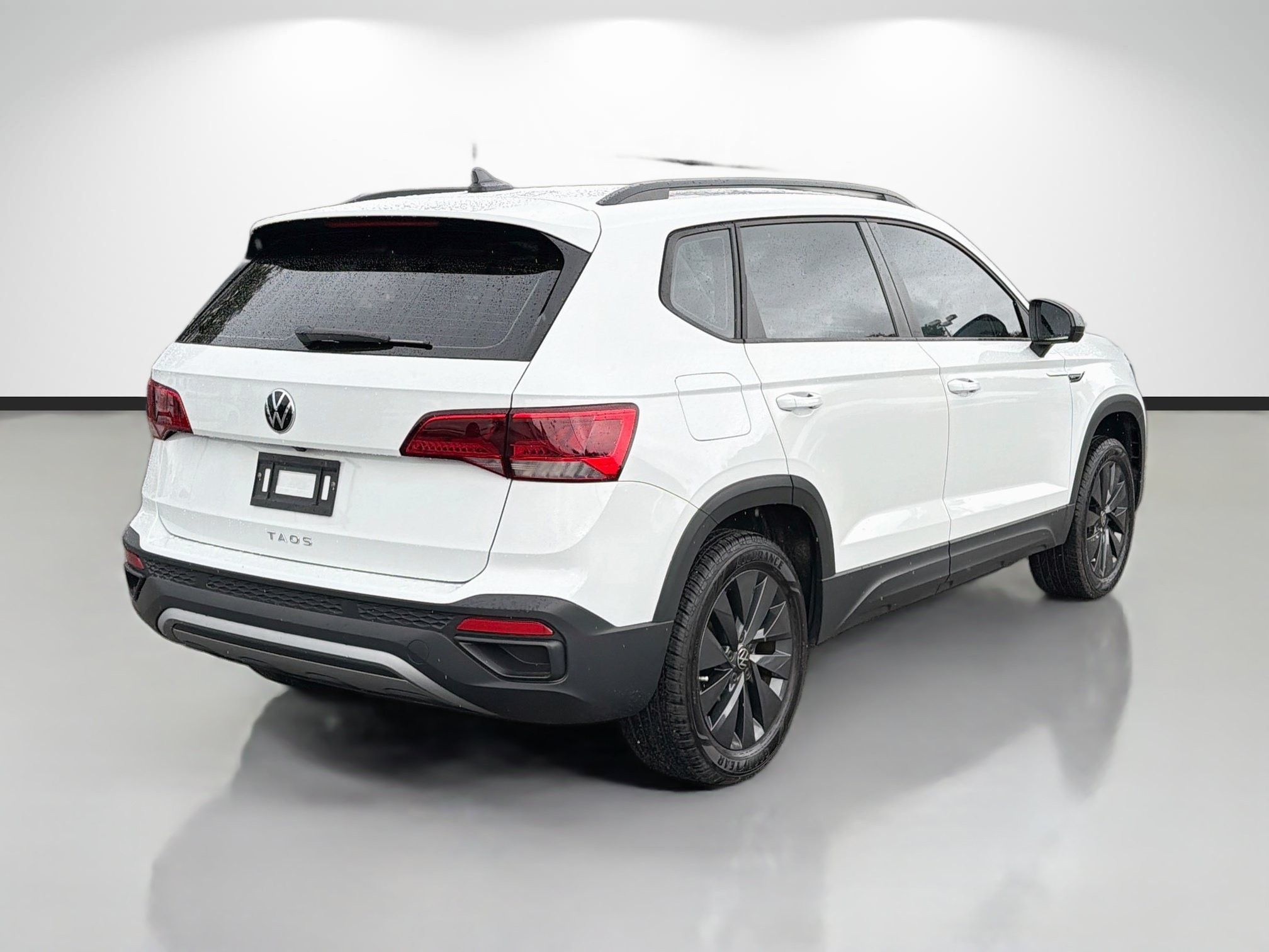 Used 2023 Volkswagen Taos S FWD image 3