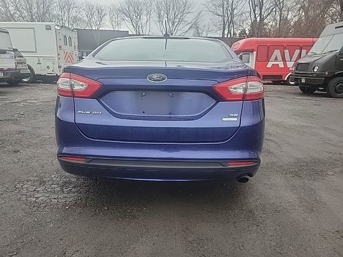 Used 2014 Ford Fusion SE image 5