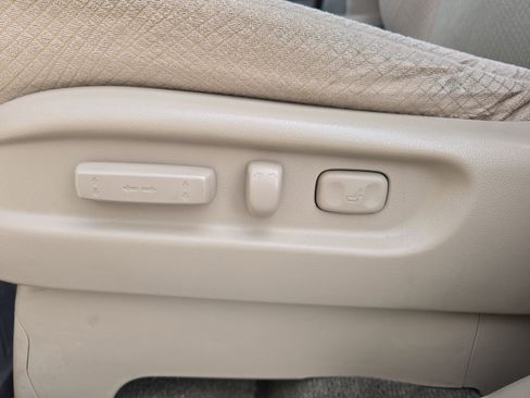 Used 2016 Honda Odyssey SE image 16