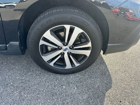 Used 2019 Subaru Outback 2.5i Limited image 4