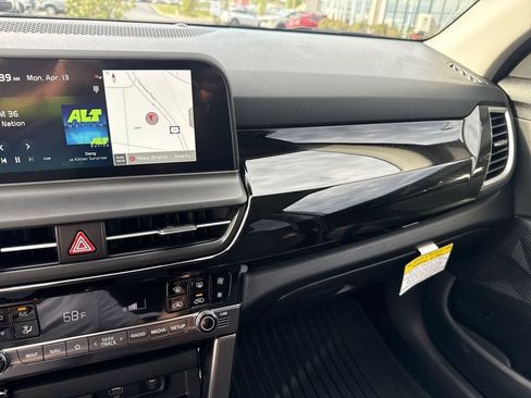 New 2026 Kia Seltos S AWD/4WD image 10