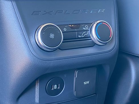 New 2026 Ford Explorer Active AWD/4WD image 16