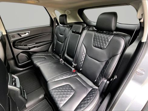 Used 2024 Ford Edge Titanium w/ Equipment Group 301A AWD/4WD image 26