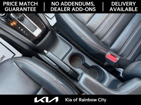 Used 2020 Nissan Kicks SR w/ SR Premium Package FWD image 30