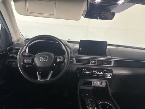 Used 2025 Honda Pilot Touring image 31