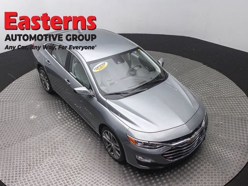 Used 2024 Chevrolet Malibu LT FWD image 3
