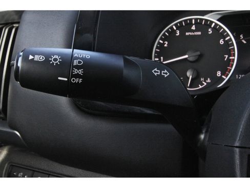 Certified 2025 Nissan Pathfinder SL w/ SL Premium Package FWD image 21