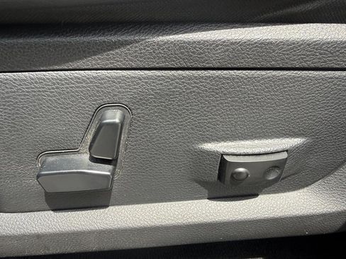 Used 2014 RAM 1500 Sport w/ Convenience Group AWD/4WD image 12