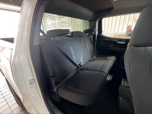 Used 2025 Chevrolet Silverado 1500 LT RWD image 15