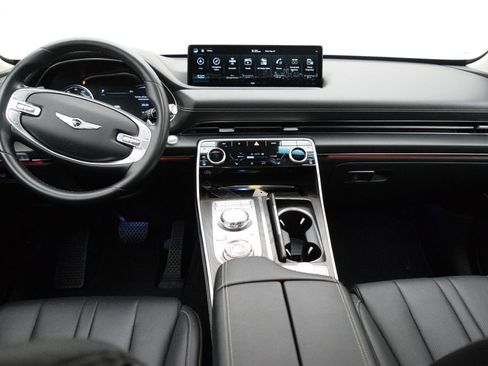 Used 2024 Genesis GV80 2.5T AWD/4WD image 17
