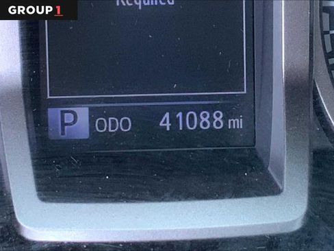 Certified 2019 Toyota Tacoma SR5 image 24