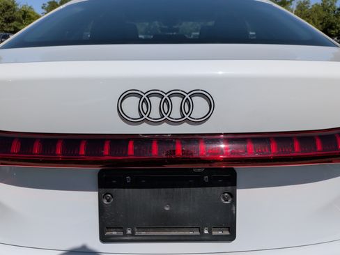 Used 2025 Audi A5 2.0T Premium w/ Convenience Package AWD/4WD image 38