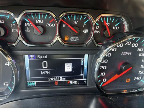 Used 2019 Chevrolet Silverado 2500 High Country w/ Duramax Plus Package AWD/4WD image 17