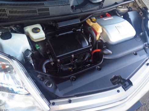 Used 2005 Toyota Prius FWD image 21
