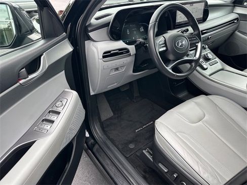 Used 2023 Hyundai Palisade SEL image 9