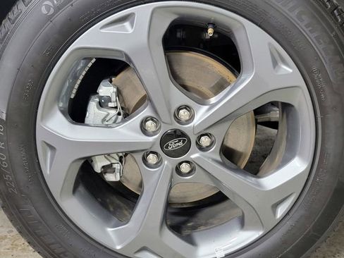 Used 2025 Ford Escape ST-Line FWD image 10